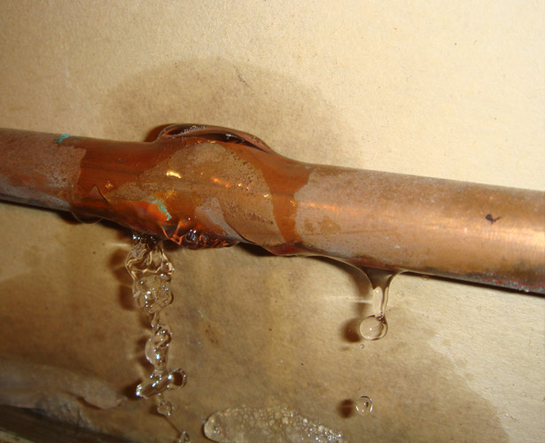 Burst water pipe insurance assessor